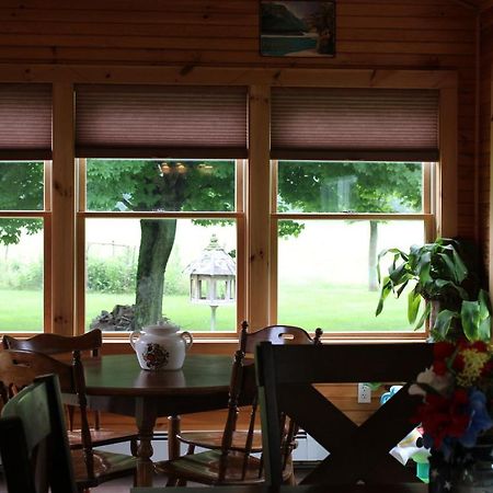 Villa Maple Leaf Acre Williston Esterno foto