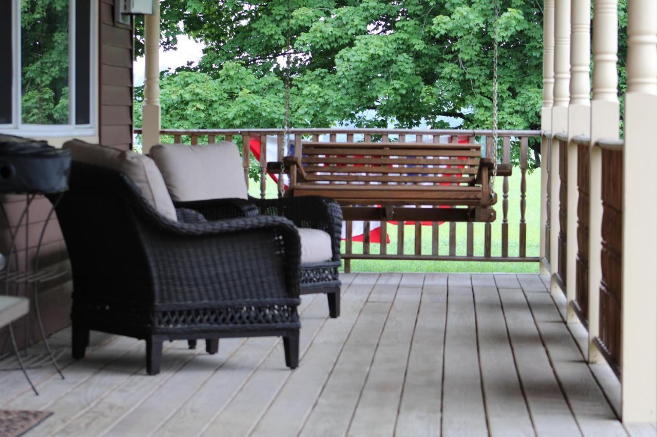 Villa Maple Leaf Acre Williston Esterno foto