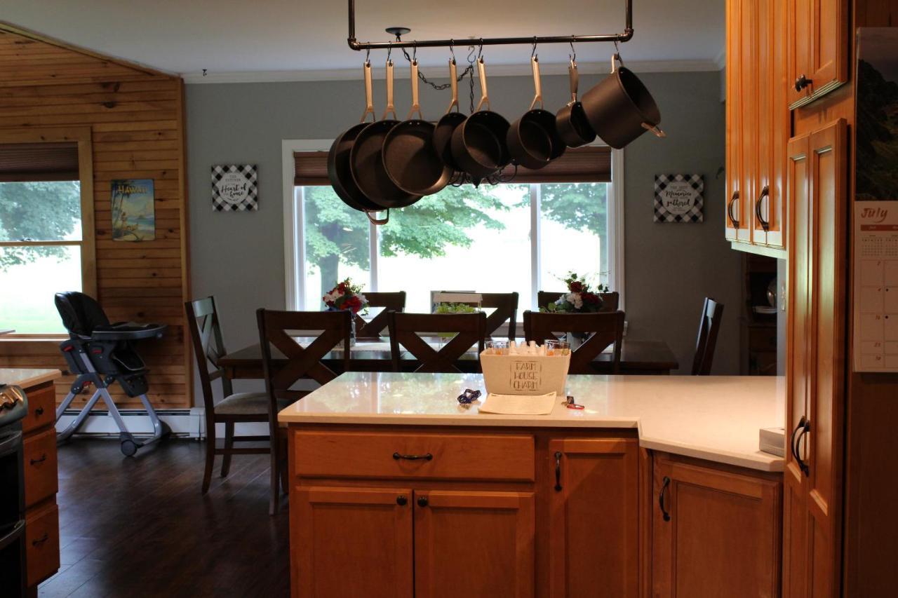Villa Maple Leaf Acre Williston Esterno foto
